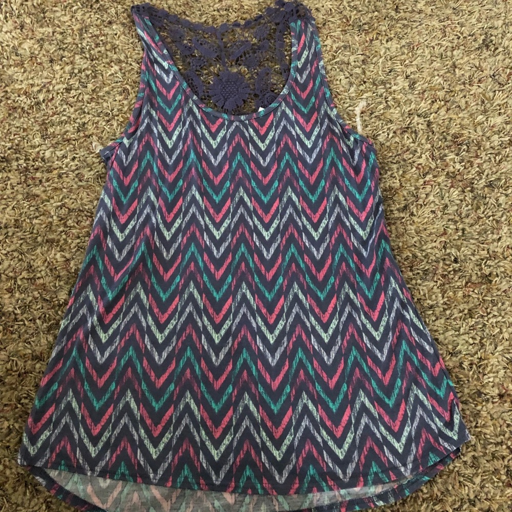 Juniors Size XL Tank Top